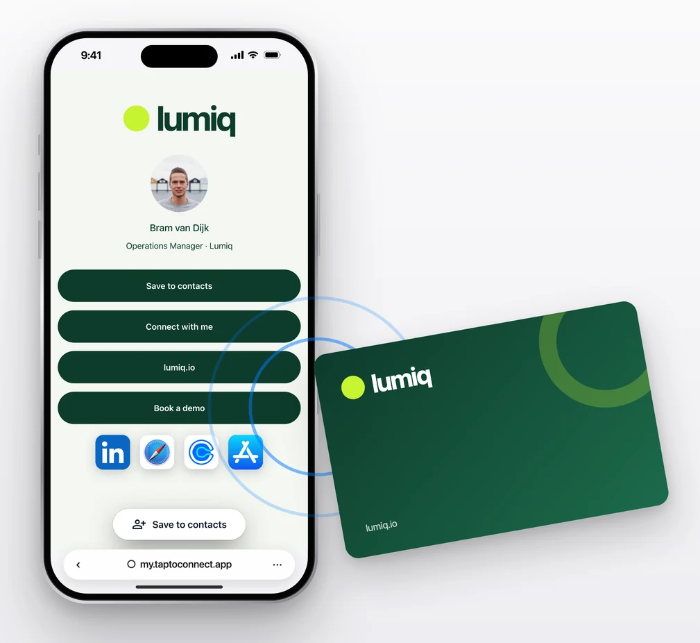 NFC visitekaartje tegen een iPhone met een TapToConnect-profiel